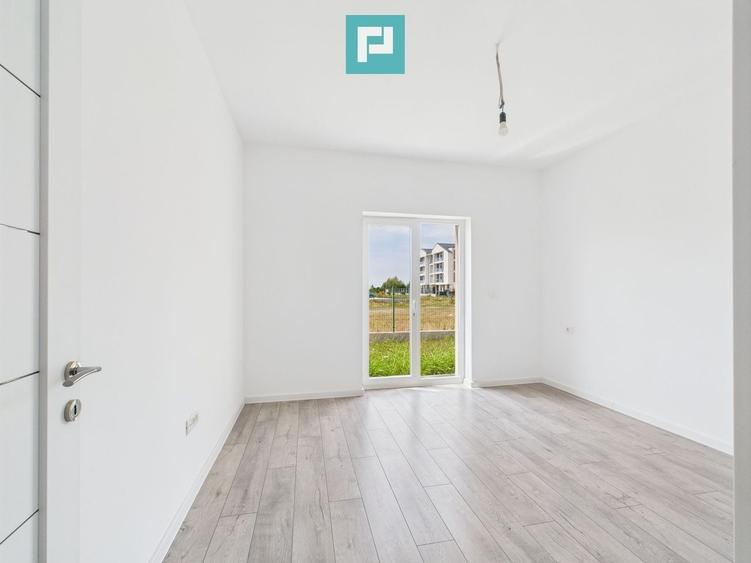 Apartament cu 3 camere semidecomandat în Torontalului