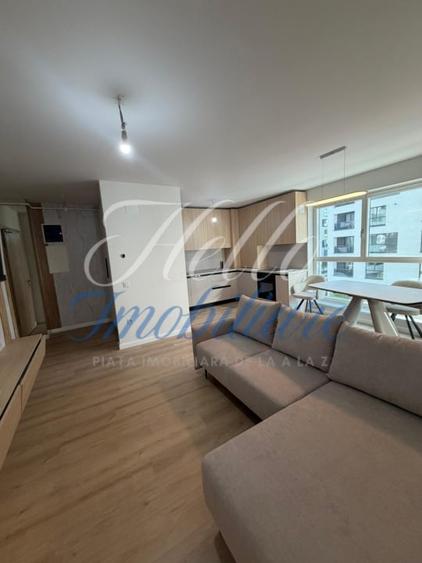 Apartament cu 2 camere semidecomandat, mobilat în Florești
