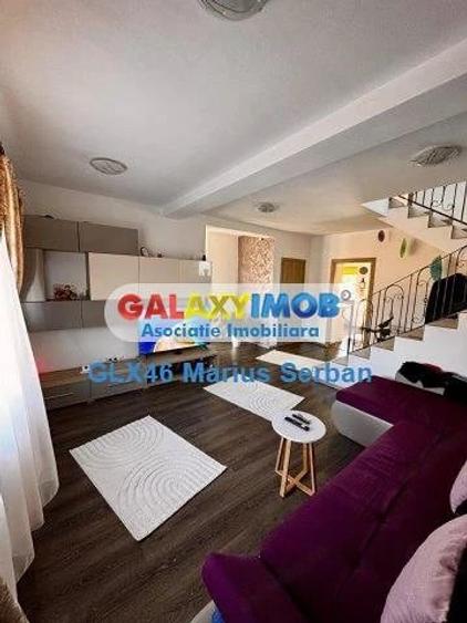 Casă cu 7 camere cu Teren 1100 Mp în Aninoasa