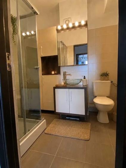 Apartament cu 2 camere semidecomandat, mobilat în 13 Septembrie