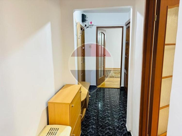 Apartament cu 2 camere decomandat, mobilat în Rogerius