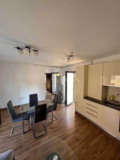 Apartament cu 2 camere decomandat, mobilat în Bună Ziua