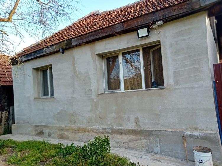 Casă cu 2 camere în Iscroni