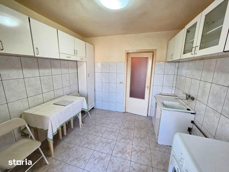 Vand apartament cu 2 camere decomandat in Calea Lipovei 78.000 euro - 7