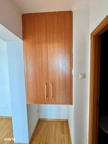 Apartament cu 2 camere semidecomandat în Traian
