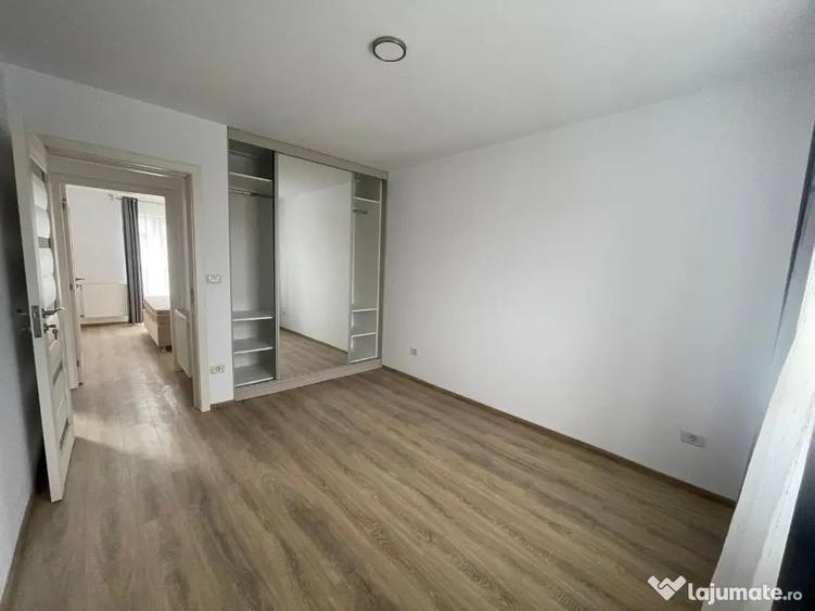 Casă cu 3 camere cu Teren 300 Mp în Ipotești