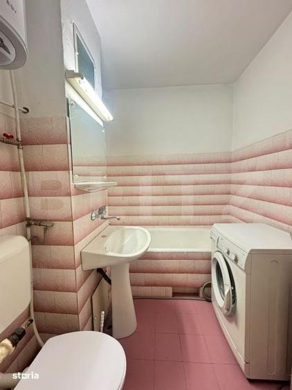 Garsonieră decomandată în Complex Studențesc