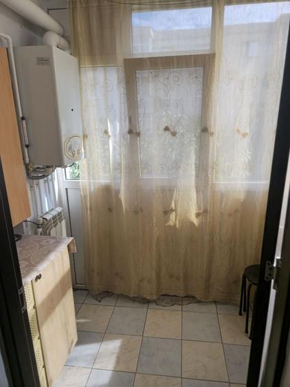 Apartament cu 2 camere decomandat în Galata