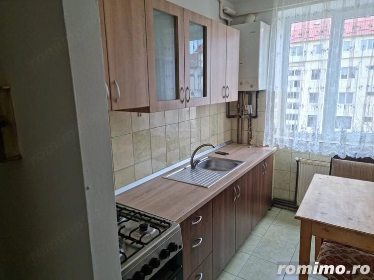 Apartament cu 2 camere semidecomandat în Moșilor