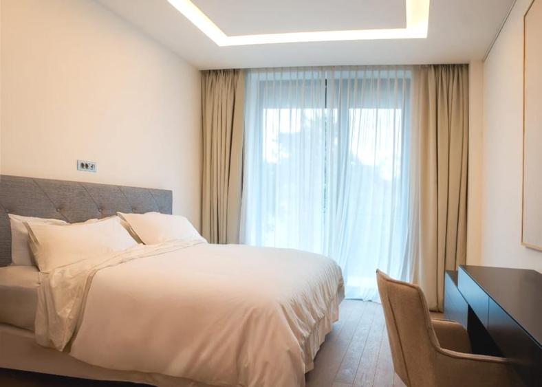 Apartament cu 5 camere decomandat, mobilat în Kiseleff