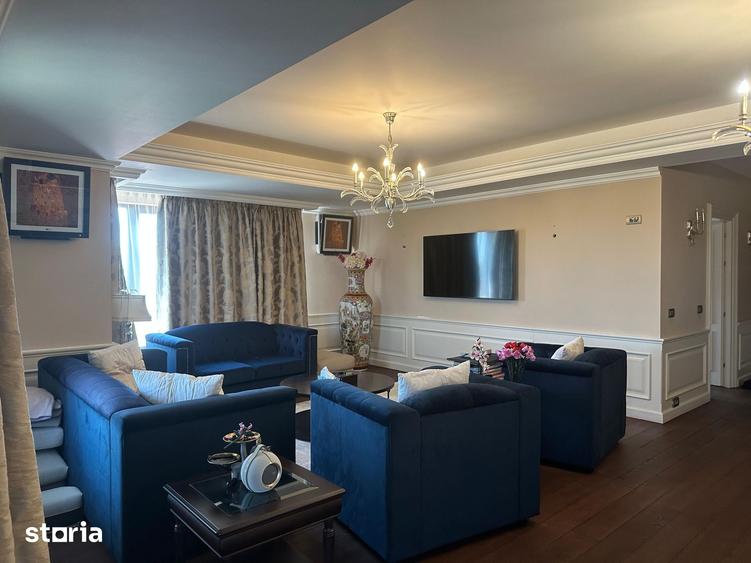 Apartament cu 5 camere în Arcul de Triumf