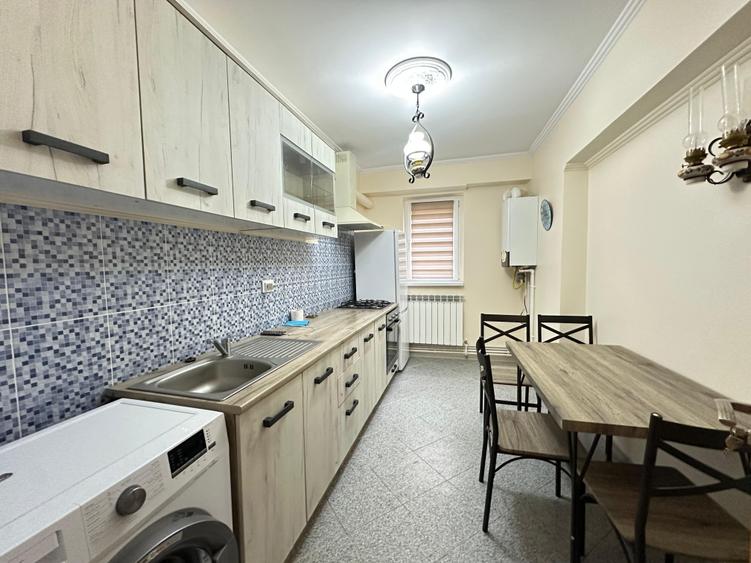 Apartament cu 2 camere decomandat în Mazepa 2