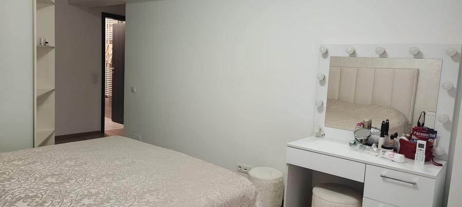 Apartament cu 4 camere decomandat, mobilat în Drumul Taberei