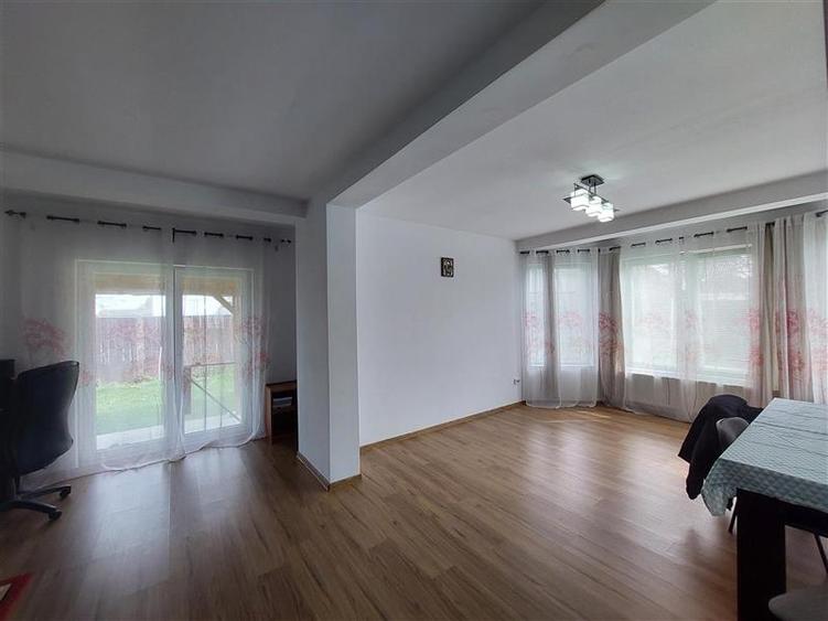 Casă individuală cu 5 camere cu Teren 540 Mp în Sânmihaiu German