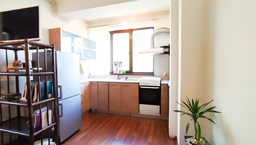 Apartament cu 2 camere semidecomandat în Bucureștii Noi