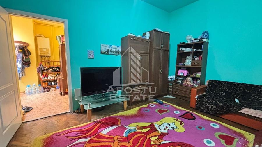 Apartament cu 2 camere de vanzare la curte comuna,Iosefin,Timisoara - 1