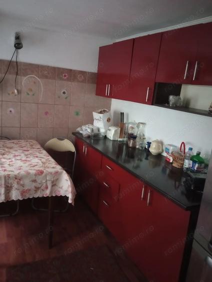Casă cu 4 camere cu Teren 420 Mp în Chercea
