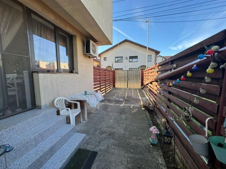 Casă cu 3 camere cu Canalizare în Berceni