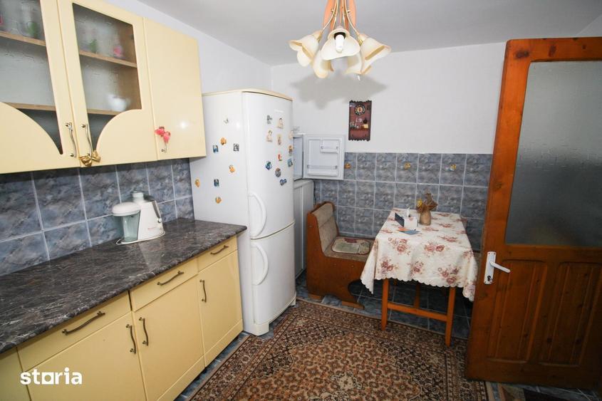 Casă cu 8 camere cu Teren 137 Mp în Central