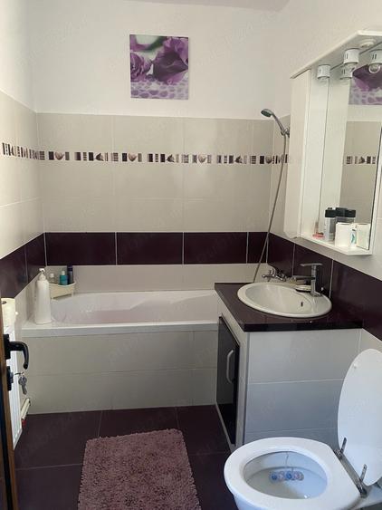 Apartament cu 2 camere decomandat în Obor