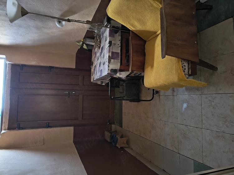 Casă cu 3 camere cu Teren 2900 Mp în Gavojdia