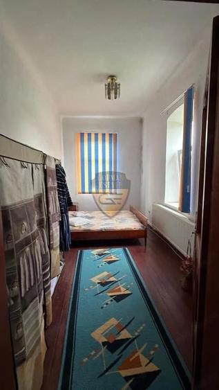Casă cu 4 camere cu Teren 1025 Mp în Lumina