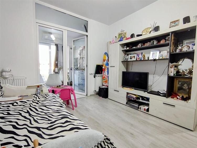 Apartament cu 2 camere semidecomandat, mobilat în Theodor Pallady