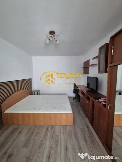 Apartament cu 2 camere decomandat în Nicolina