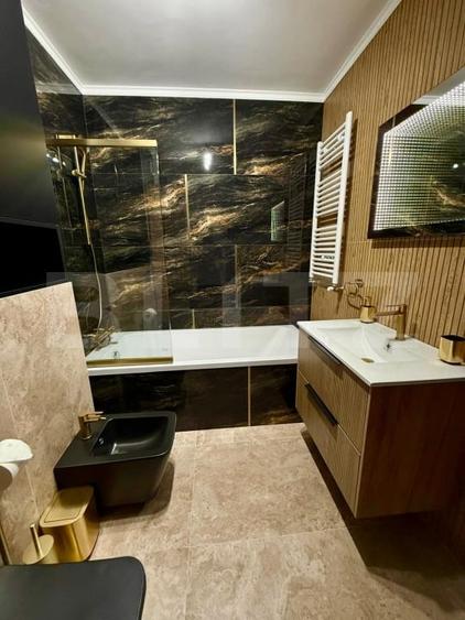 Apartament cu 3 camere semidecomandat, mobilat în Nufărul