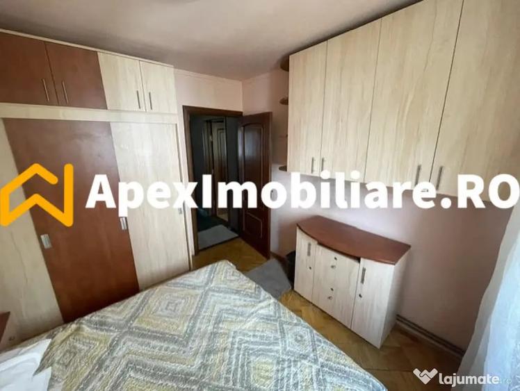 Apartament cu 3 camere decomandat în Militari