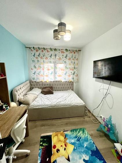 Apartament cu 4 camere semidecomandat, mobilat în Circumvalațiunii