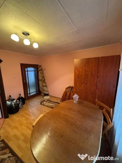 Casă cu 3 camere cu Teren 450 Mp în Lăpuș