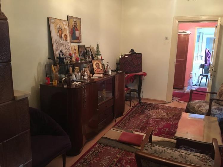 Casă individuală cu 4 camere în Central