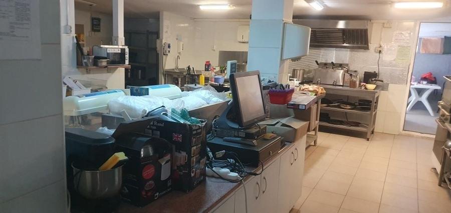 Schimb terasa restaurant zona camping Lebada Navodari tabara cu auto rulota echipata cu avize la zi (dsp,dsv)aut.funct.,itp valabil - 11