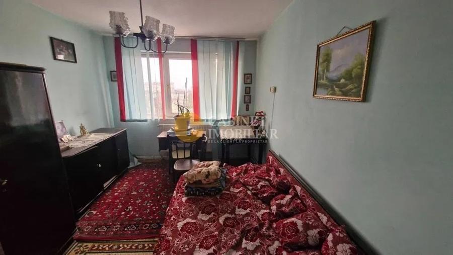 Apartament cu 3 camere decomandat în Tătărași