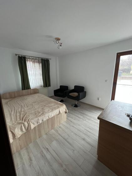 APARTAMENT 2 CAMERE, BLOC NOU, MOBILAT SI UTILAT, loc parcare și boxa - 4