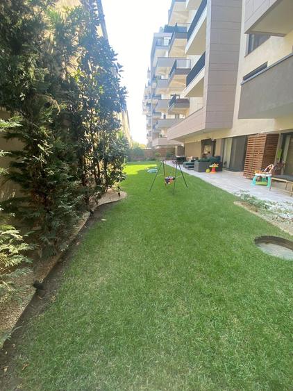Apartament cu 4 camere decomandat în Domenii