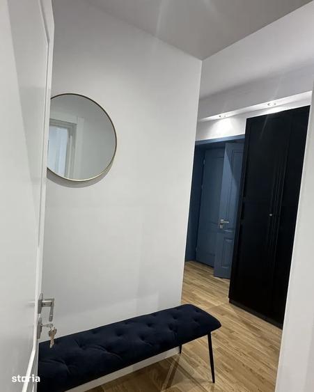 Apartament cu 4 camere, mobilat în Calea Victoriei