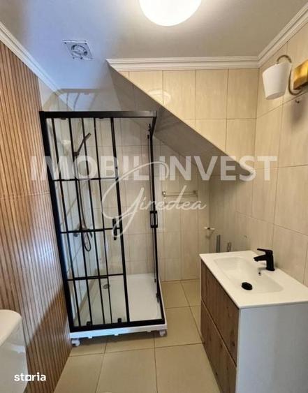 Apartament cu 5 camere, scara interioara, 4 bai, finisaje moderne - 7