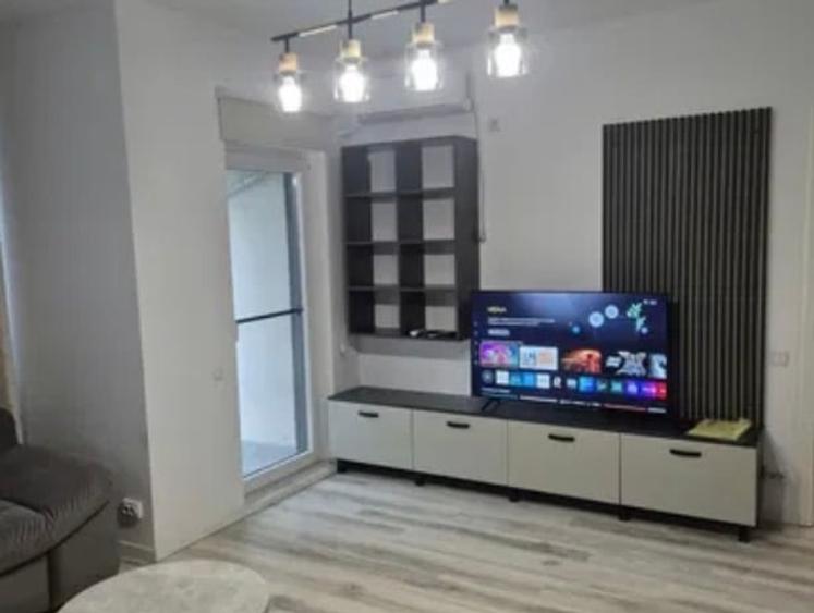 Apartament cu 2 camere decomandat în Sisești