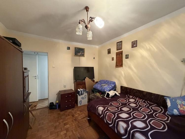Apartament cu 2 camere semidecomandat în Decebal