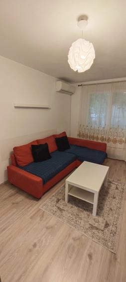 Apartament cu 2 camere decomandat în Berceni