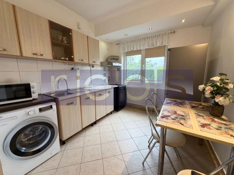 Apartament cu 2 camere decomandat, mobilat în P-ța Amzei