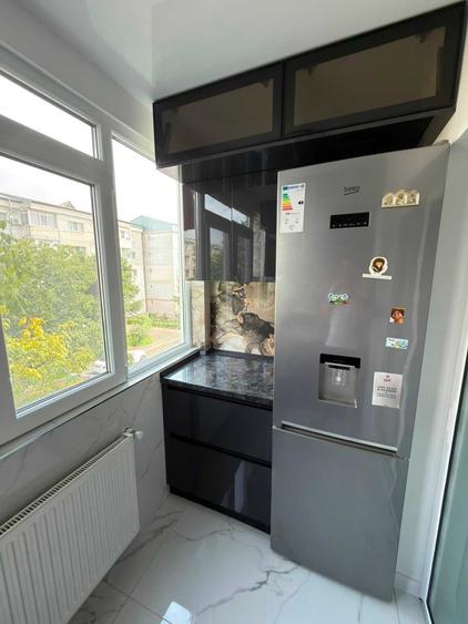 Apartament cu 3 camere decomandat în Buzaului