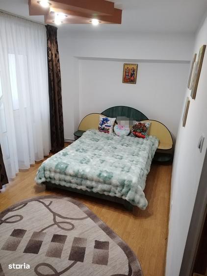 Apartament cu 3 camere decomandat în Dorobanți