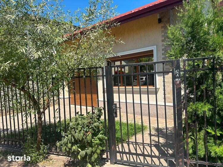 Casă cu 4 camere cu Teren 400 Mp în Chiajna