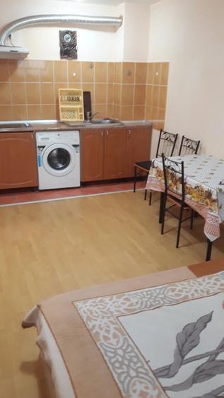 Garsonieră decomandată în Ștefan cel Mare