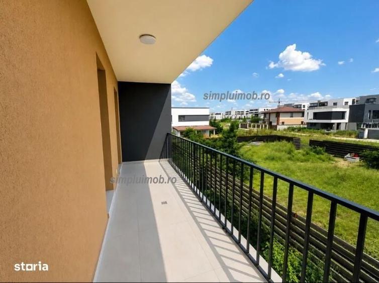 Apartament cu 3 camere decomandat în Titan