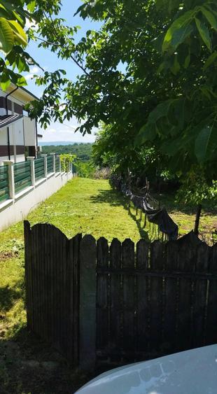 Teren de 990 mp, în Valea Ursului