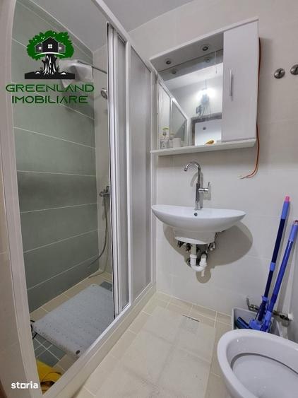 Apartament cu 4 camere decomandat în Copou